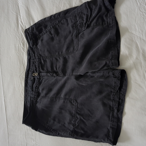 🌿SUNDANCE TENCEL SHORTS🌿 - Picture 3 of 5